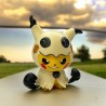 PIKACHU IN COSPLAY DI MIMIKYU MINI FIGURE 8 CM DI POKEMON