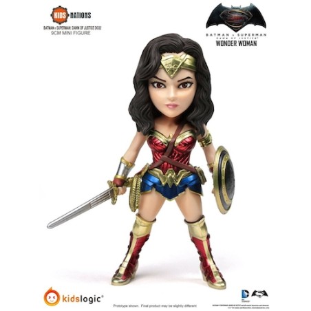 WONDER WOMAN DI BATMAN VS SUPERMAN FIGURE DA 9 CM