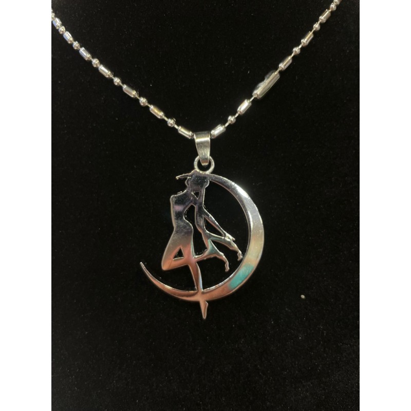 COLLANA LOGO DI SAILOR MOON CON LUNA IN SCATOLA